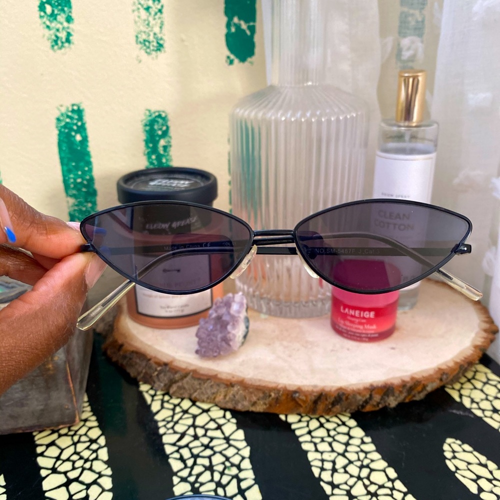 Black sunglasses